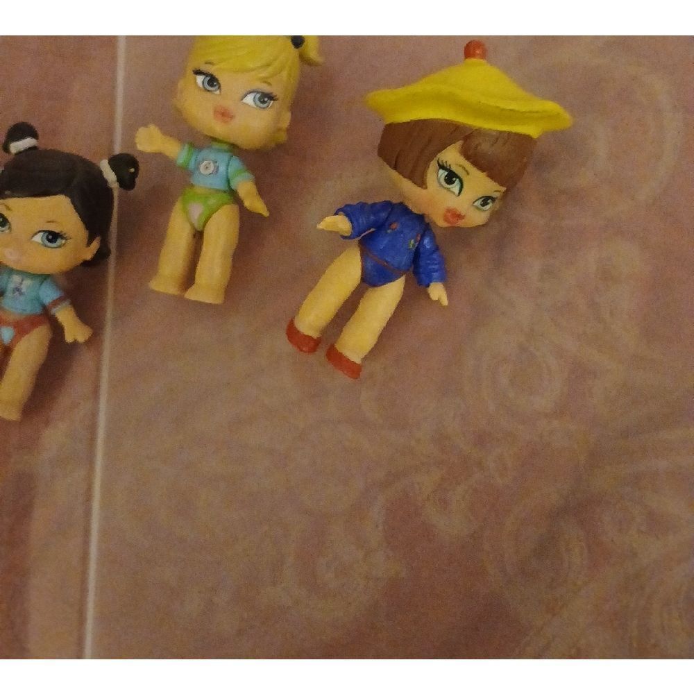 Colorful Kids Toy Figures Set - Picture 2 of 3